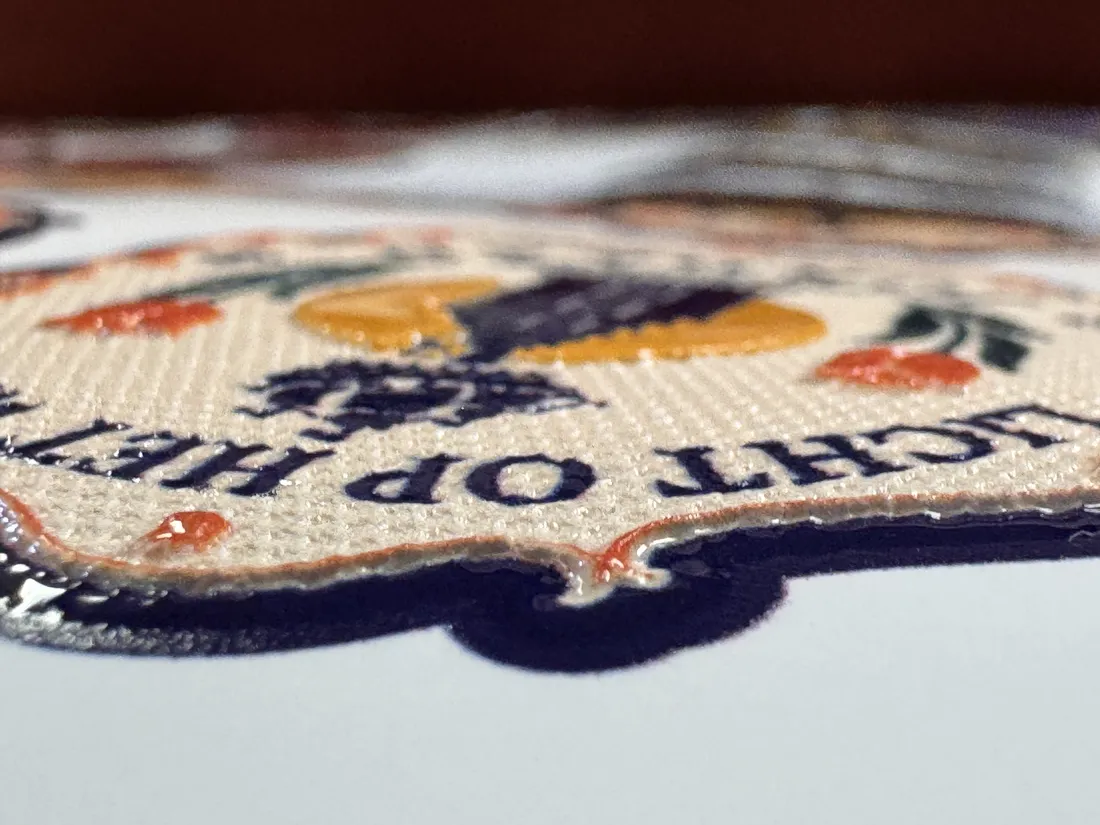 Parches 3D termoadhesivos con relieve para textil